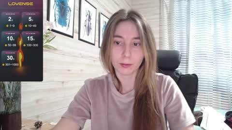 Anna  online show from November 2025 01:24:02 PM