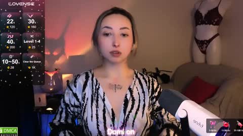 Snapshot of wow_sue chatting on January 2025 02:11:02 AM Sue online show from January 2025 02:11:02 AM