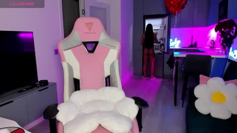 Emi online show from February 2026 04:12:02 AM