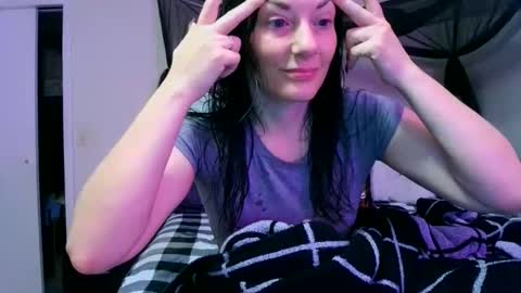 Snapshot of wrenleigh chatting on June 2026 11:19:01 PM Crystal Lake online show from June 2026 11:19:01 PM