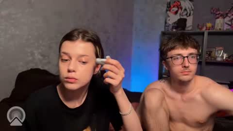 Philipp and Este online show from August 2026 03:08:02 AM