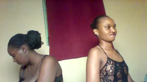 X melanine online show from October 2025 12:49:02 AM