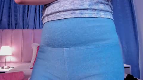 x_milu online show from February 2025 05:38:02 PM