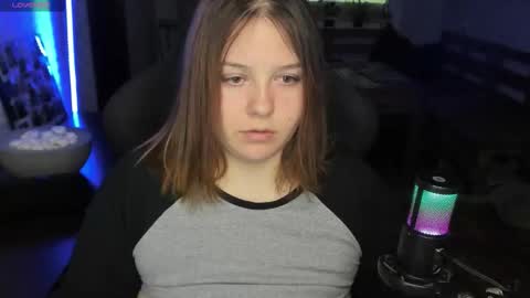 LOVE NERDS ONLY online show from September 2025 04:03:01 AM