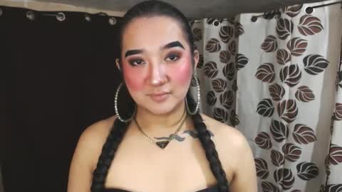 Snapshot of xasianempressx chatting on January 2025 08:01:02 PM Nira NOT INTO CHEAP GUYS online show from January 2025 08:01:02 PM