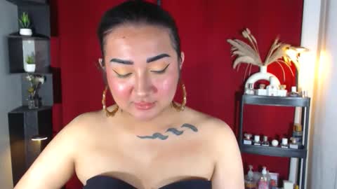 Snapshot of xasianempressx chatting on October 2025 09:15:01 PM Nira NOT INTO CHEAP GUYS online show from October 2025 09:15:01 PM