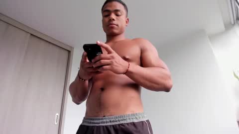 Xavier online show from March 2025 09:31:02 PM