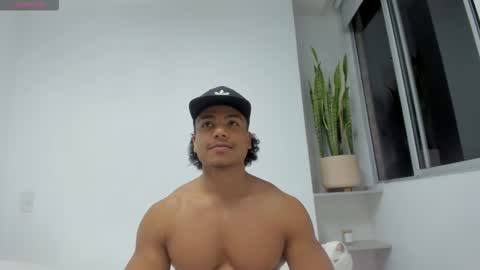 Xavier online show from December 2025 11:44:02 PM