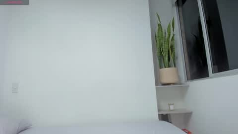 Xavier online show from December 2025 01:02:02 AM