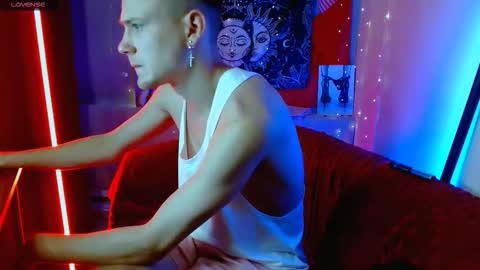 xavier_night81 online show from September 2025 08:29:01 AM