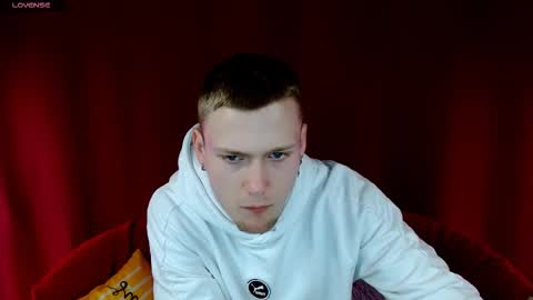 xavier_night81 online show from October 2025 07:18:01 AM