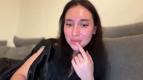 Snapshot of xcutexbunny chatting on October 2025 09:36:02 PM XCuteXbunny online show from October 2025 09:36:02 PM