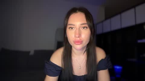 Snapshot of xcutexbunny chatting on November 2025 08:33:02 PM XCuteXbunny online show from November 2025 08:33:02 PM