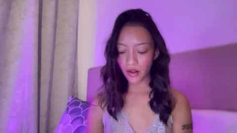 Sachi Cy online show from November 2025 12:09:02 PM