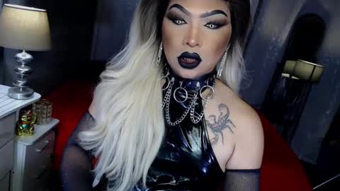 Zhavia online show from October 2025 05:13:01 PM