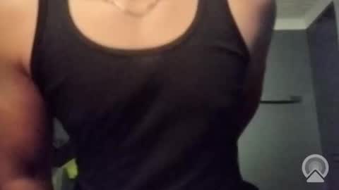 xeesaa online show from October 2025 10:51:01 PM