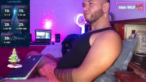 Xein Independent Model online show from December 2024 03:02:02 PM