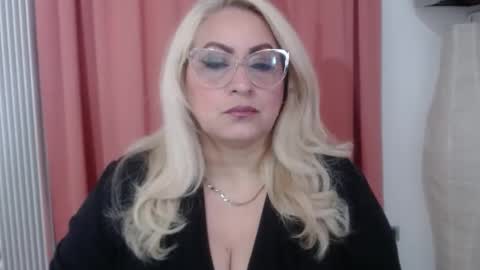 Elena online show from February 2026 09:28:02 AM