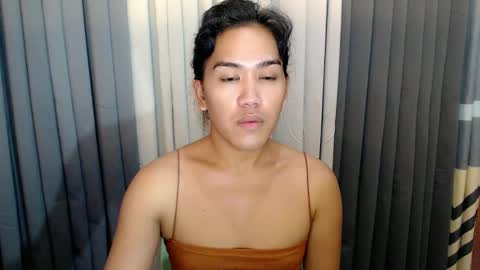 GWEN THOMPSON .......   online show from January 2025 03:25:02 PM