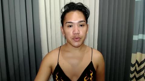 GWEN THOMPSON .......   online show from February 2025 07:04:02 AM