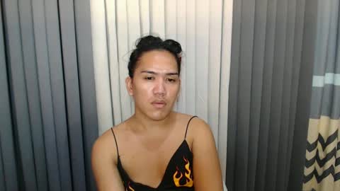 GWEN THOMPSON .......   online show from February 2025 10:07:02 AM