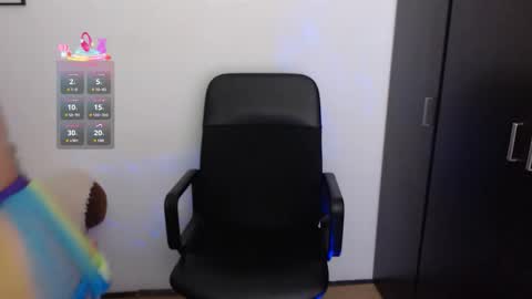 Xia online show from November 2025 10:19:02 PM