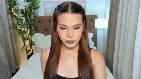 Xia Addison online show from September 2025 01:13:01 PM