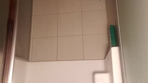 Ryan Khristopher online show from November 2025 02:47:02 AM