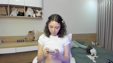 Xiao online show from November 2025 01:28:02 PM