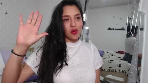 ximena suarez online show from February 2025 04:15:01 AM
