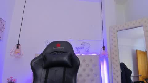 xiomara_cortes online show from February 2025 07:42:02 AM