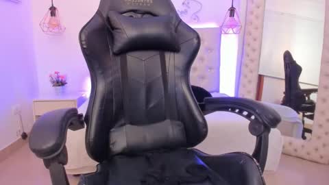 xiomara_cortes online show from February 2025 01:48:02 AM