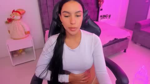 xiomara_cortes online show from December 2025 07:32:01 PM