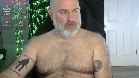 Snapshot of xjohnniex77 chatting on January 2026 06:44:02 PM MrSlowBurn77 online show from January 2026 06:44:02 PM