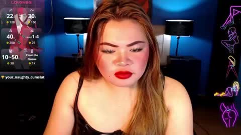 Snapshot of xkaytlyn_whitexx chatting on May 2026 06:32:01 AM Seductive Kaylyn online show from May 2026 06:32:01 AM