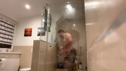 xl1905 online show from December 2025 05:26:01 AM