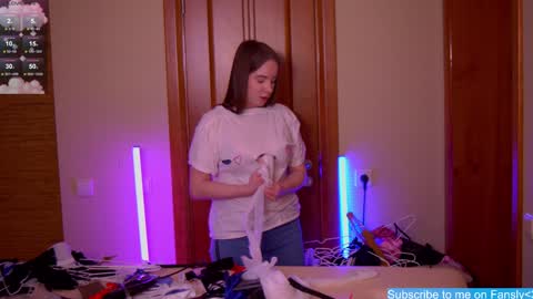 xlanabunny online show from January 2025 11:48:02 AM