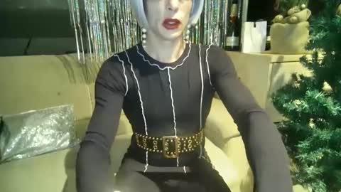 Snapshot of xlecram chatting on December 2024 04:04:01 PM Wendy online show from December 2024 04:04:01 PM