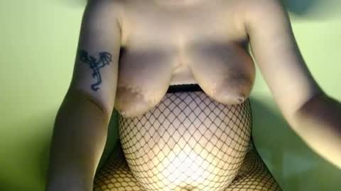 Snapshot of xlilly_ chatting on July 2026 02:10:01 PM Lilly online show from July 2026 02:10:01 PM