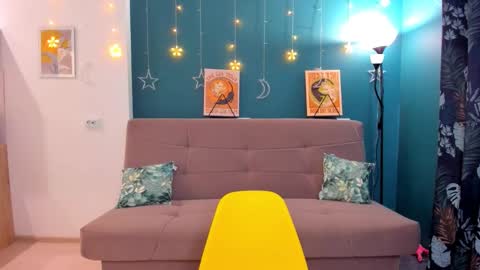 Chloe online show from February 2025 08:42:01 AM