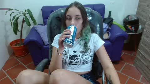 Snapshot of xlunna chatting on December 2024 04:29:02 PM lunna online show from December 2024 04:29:02 PM