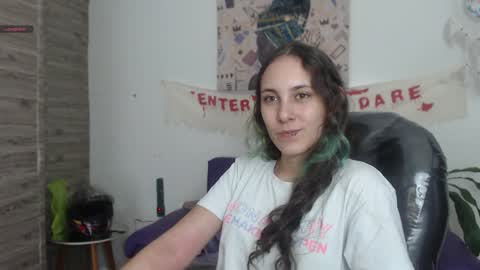 Snapshot of xlunna chatting on December 2024 03:28:02 PM lunna online show from December 2024 03:28:02 PM