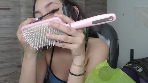 Snapshot of xlunna chatting on December 2024 11:45:02 PM lunna online show from December 2024 11:45:02 PM