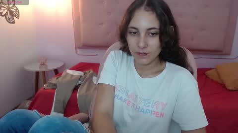 Snapshot of xlunna chatting on January 2025 07:32:01 PM lunna online show from January 2025 07:32:01 PM