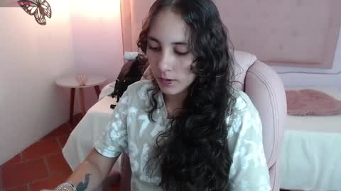 Snapshot of xlunna chatting on February 2025 07:51:01 PM lunna online show from February 2025 07:51:01 PM