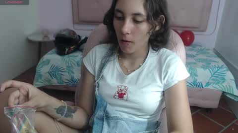 Snapshot of xlunna chatting on February 2025 08:37:01 PM lunna online show from February 2025 08:37:01 PM