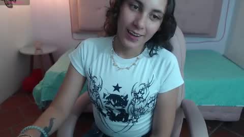 Snapshot of xlunna chatting on February 2025 02:48:02 AM lunna online show from February 2025 02:48:02 AM