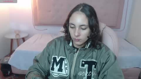 Snapshot of xlunna chatting on March 2025 12:20:01 PM lunna online show from March 2025 12:20:01 PM