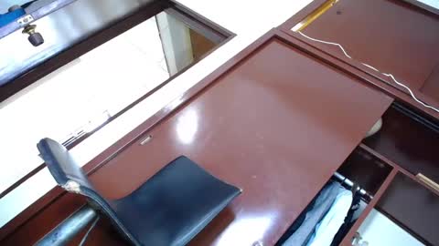 Snapshot of xmissinchesxx chatting on December 2024 04:04:01 PM Danny M online show from December 2024 04:04:01 PM