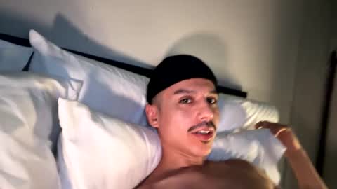 xmomentumx online show from February 2025 08:19:01 PM